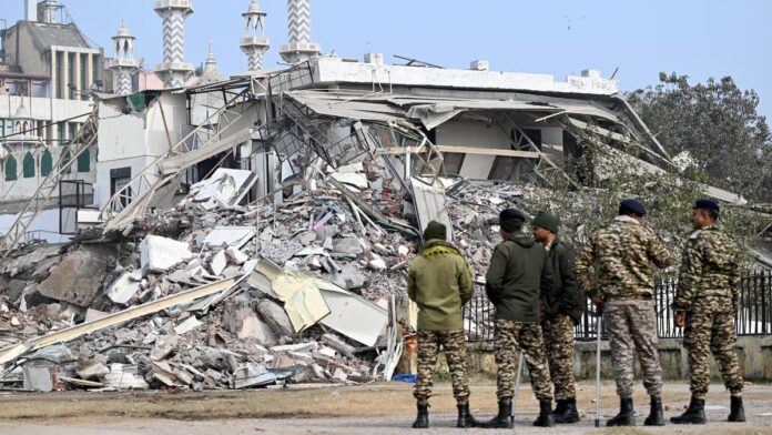 Demolition MCD MASJID Delhi 38
